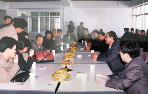 2000年10月18日金運(yùn)大廈竣工驗(yàn)收.png 2000年10月18日金運(yùn)大廈竣工驗(yàn)收.png